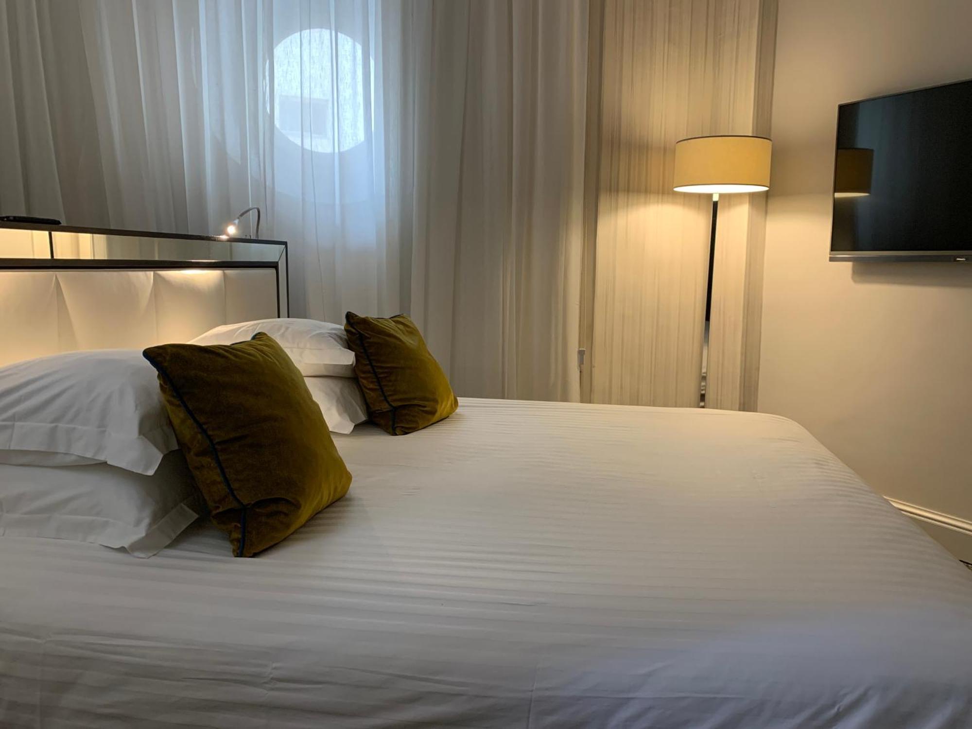 Hotel Le Canberra Cannes Exteriör bild