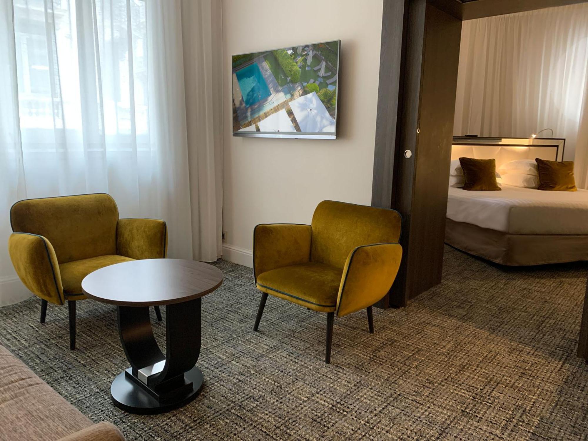 Hotel Le Canberra Cannes Exteriör bild