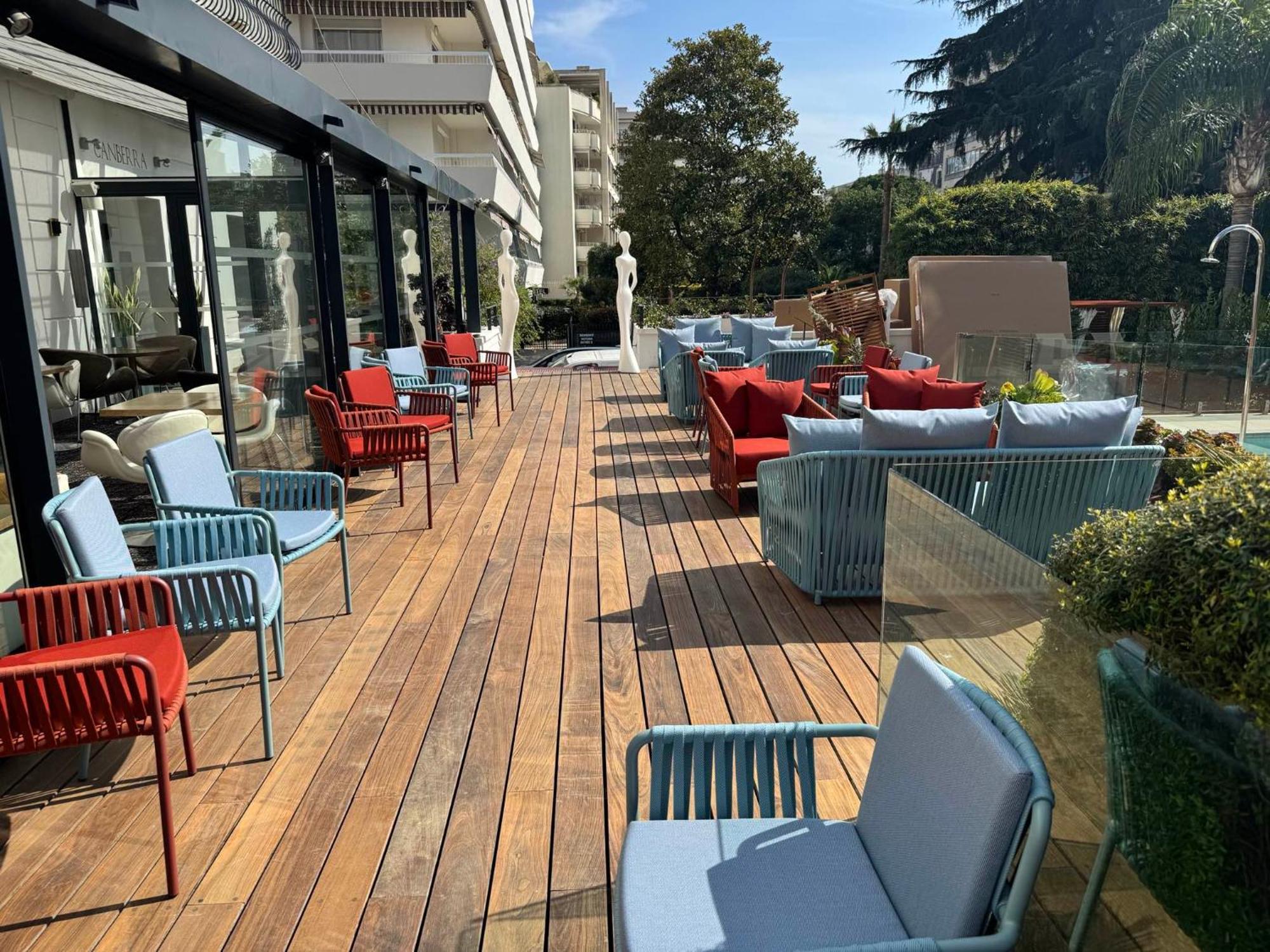 Hotel Le Canberra Cannes Exteriör bild